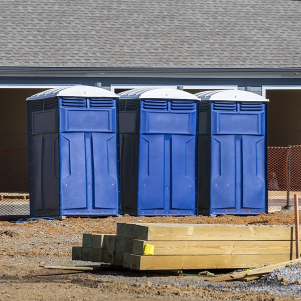 what is the cost difference between standard and deluxe portable toilet rentals in Dalton MO